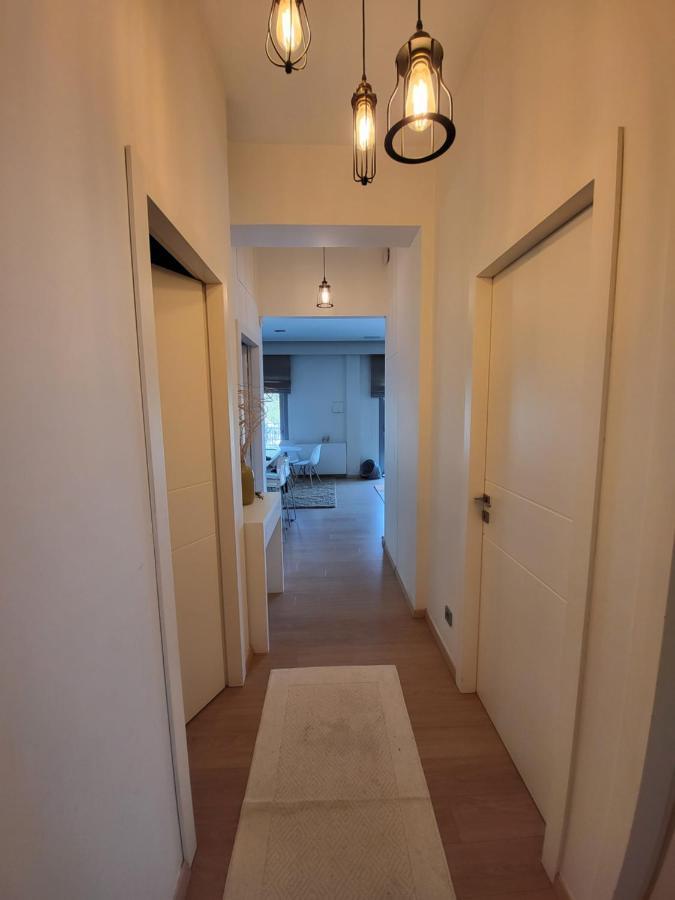 Cozy Apartment In Front Of The Park Афины Экстерьер фото